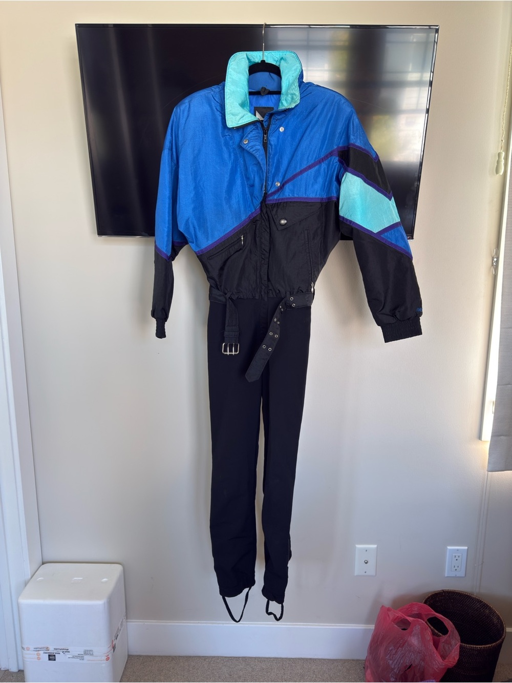 Women’s retro Colorblock Ski Jumpsuit in Blue and Black